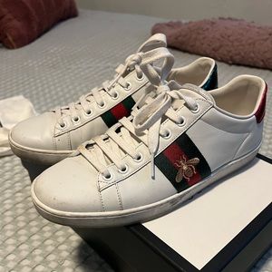 Gucci bumble used sneaker’s